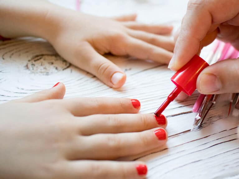 Children’s manicure | Helsinki, Espoo, Kauniainen