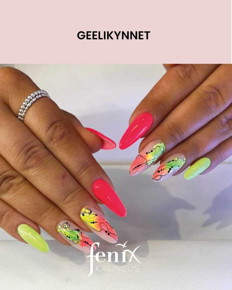 Neon oranssit ja neon keltavihreat pitkat rakennekynnet, joissa abstrakteja kuviointeja.