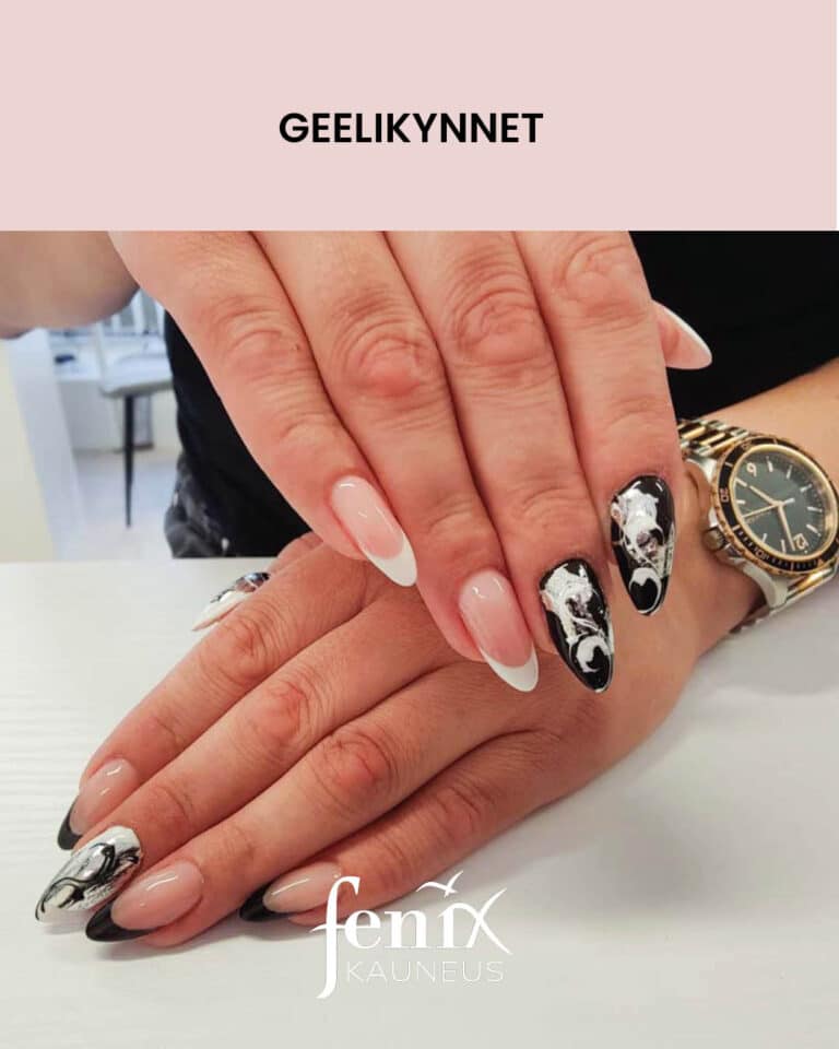 Ranskalaiset rakennekynnet, osittain valkoisilla ja osittain mustilla ranskalaisilla karjilla, seka muutamilla kokonaan mustilla ja valkoisilla kynsilla abstraktein koristein.