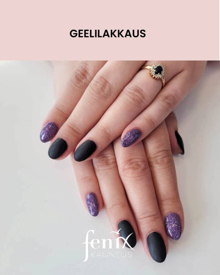 Geelilakkaus, joista osa lakattu mustalla mattalakalla ja osa kiiltavalla lilalla glitterlakalla.