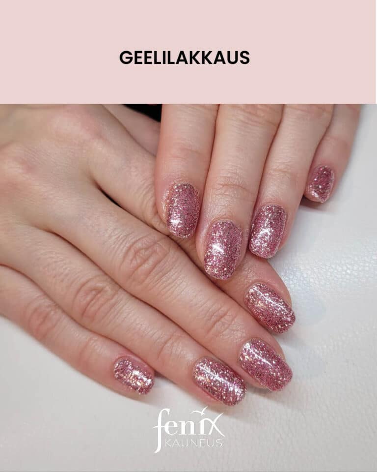 Vaaleanpunainen glitteri geelilakkaus kynsilla.
