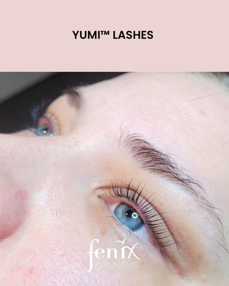 Hennot ripset jalkeen YumiLashes ripsien kestotaivutusksen.
