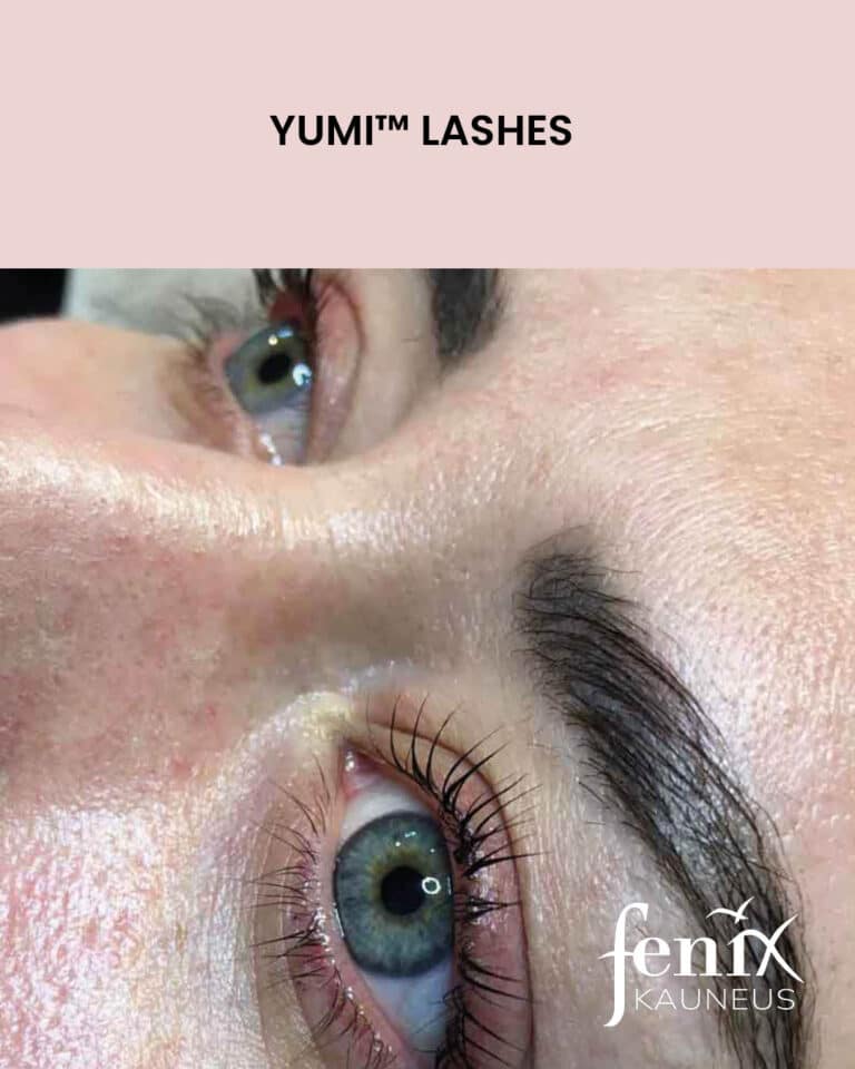 Upeat tuuheat ripset yumilashes ripsien kestotaivutuksen jalkeen.