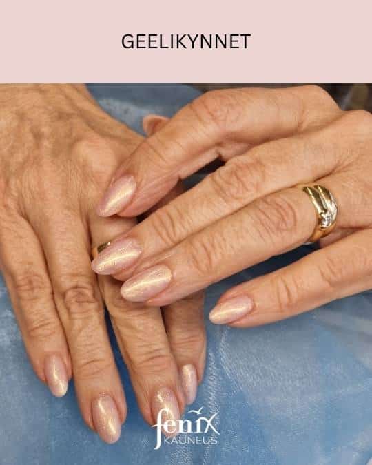 Nude helmiainen geelikynsi.